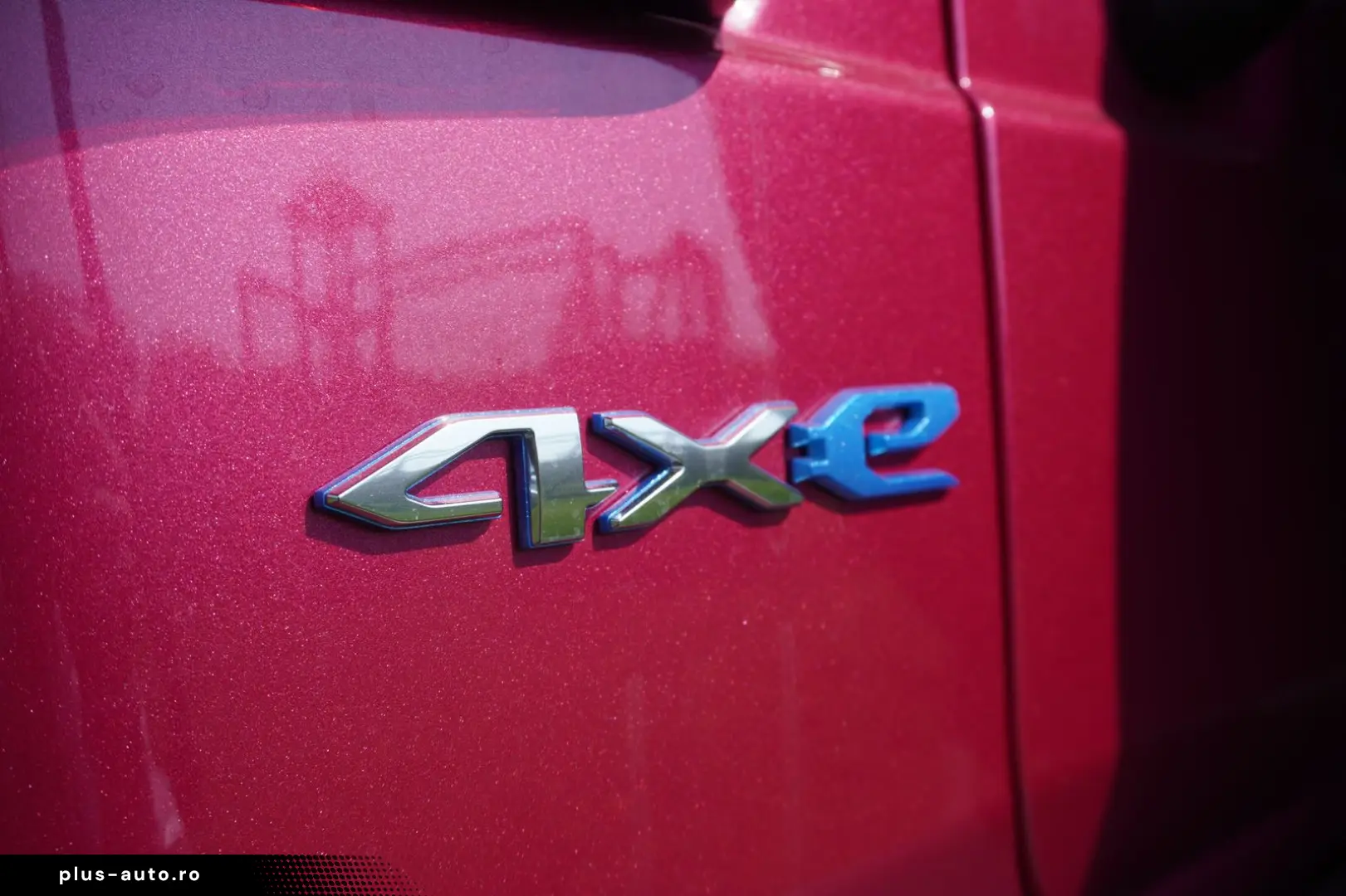 JEEP Wrangler 4xe Unlimited Sahara Plug-In Hybrid - R