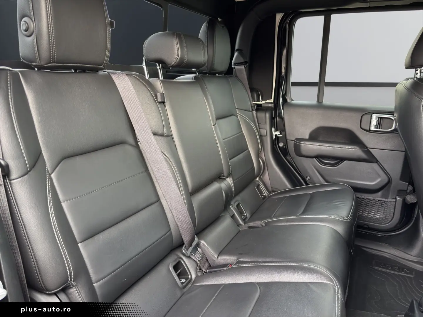 JEEP Gladiator 3.0 Overland 4WD [LED  RFK  SHZ  18 ]