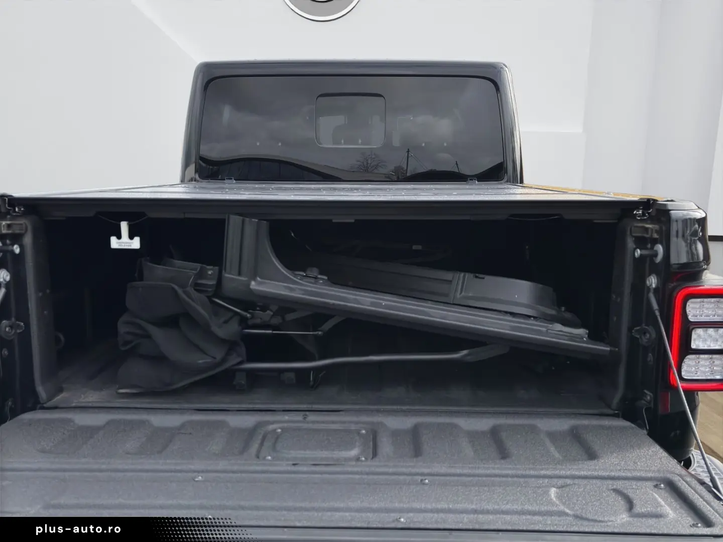 JEEP Gladiator 3.0 Overland 4WD [LED  RFK  SHZ  18 ]