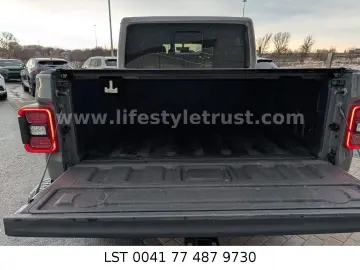 JEEP Gladiator Rubicon 3.6V6 € 37.500 EU Export Price