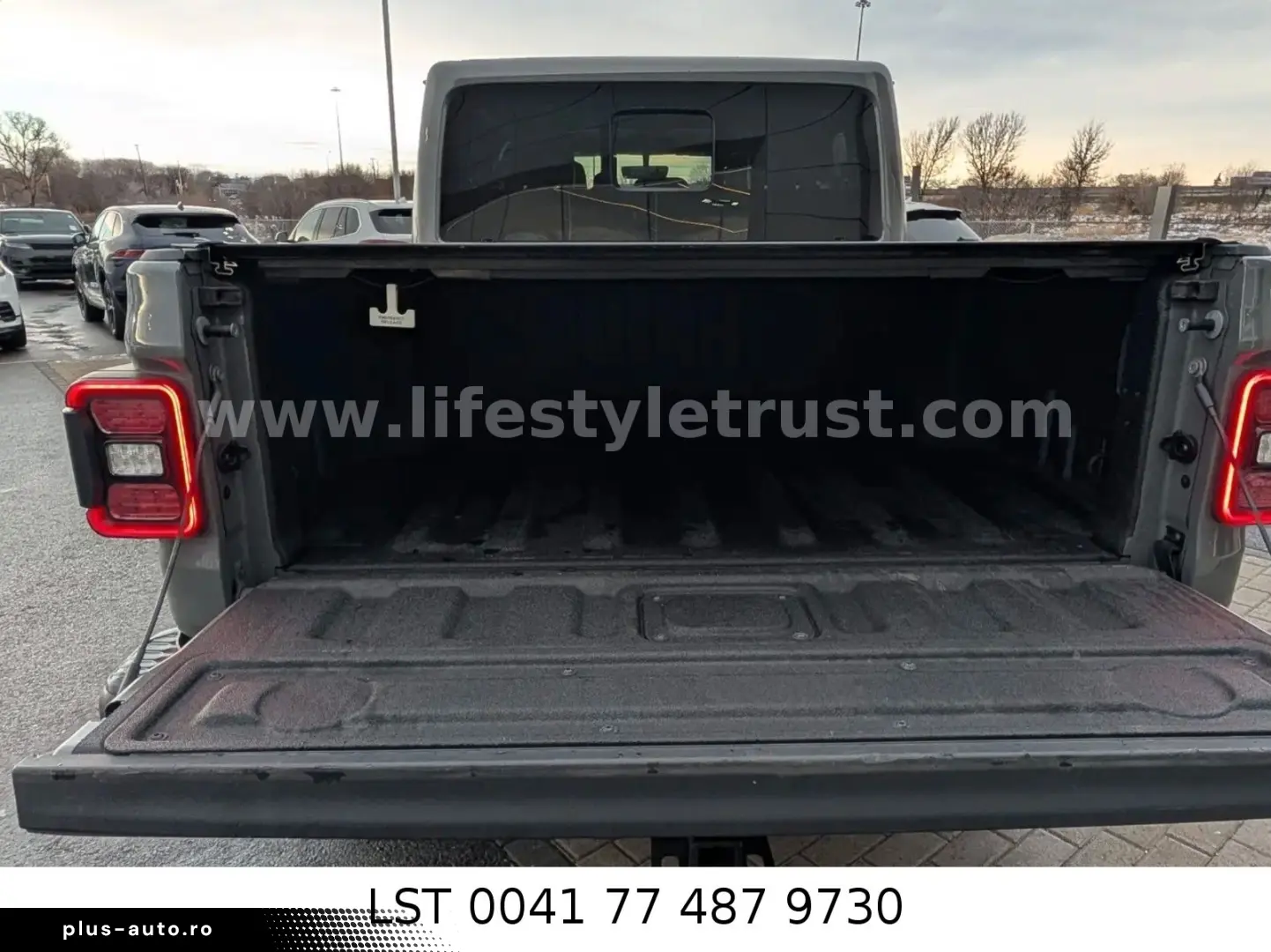 JEEP Gladiator Rubicon 3.6V6 € 37.500 EU Export Price