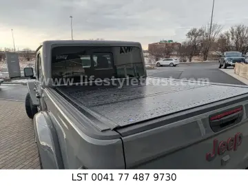 JEEP Gladiator Rubicon 3.6V6 € 37.500 EU Export Price