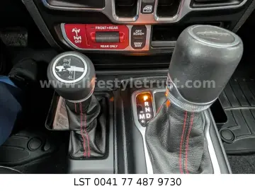 JEEP Gladiator Rubicon 3.6V6 € 37.500 EU Export Price