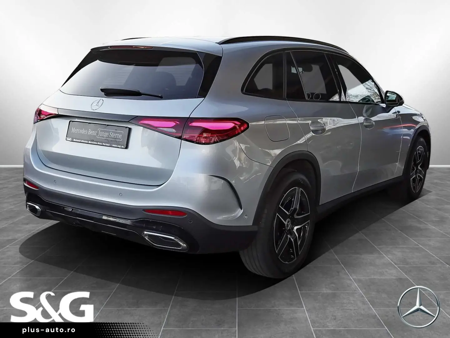 MERCEDES-BENZ GLC 300 4M AMG AHK TOTWINKEL MEMORY PA&hellip;