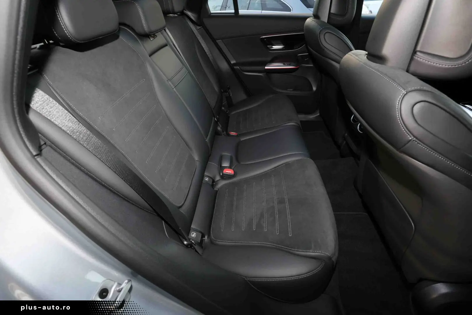 MERCEDES-BENZ GLC 300 4M AMG AHK TOTWINKEL MEMORY PA&hellip;