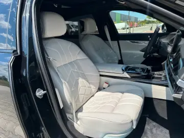 BMW 740 xd M Sport TV