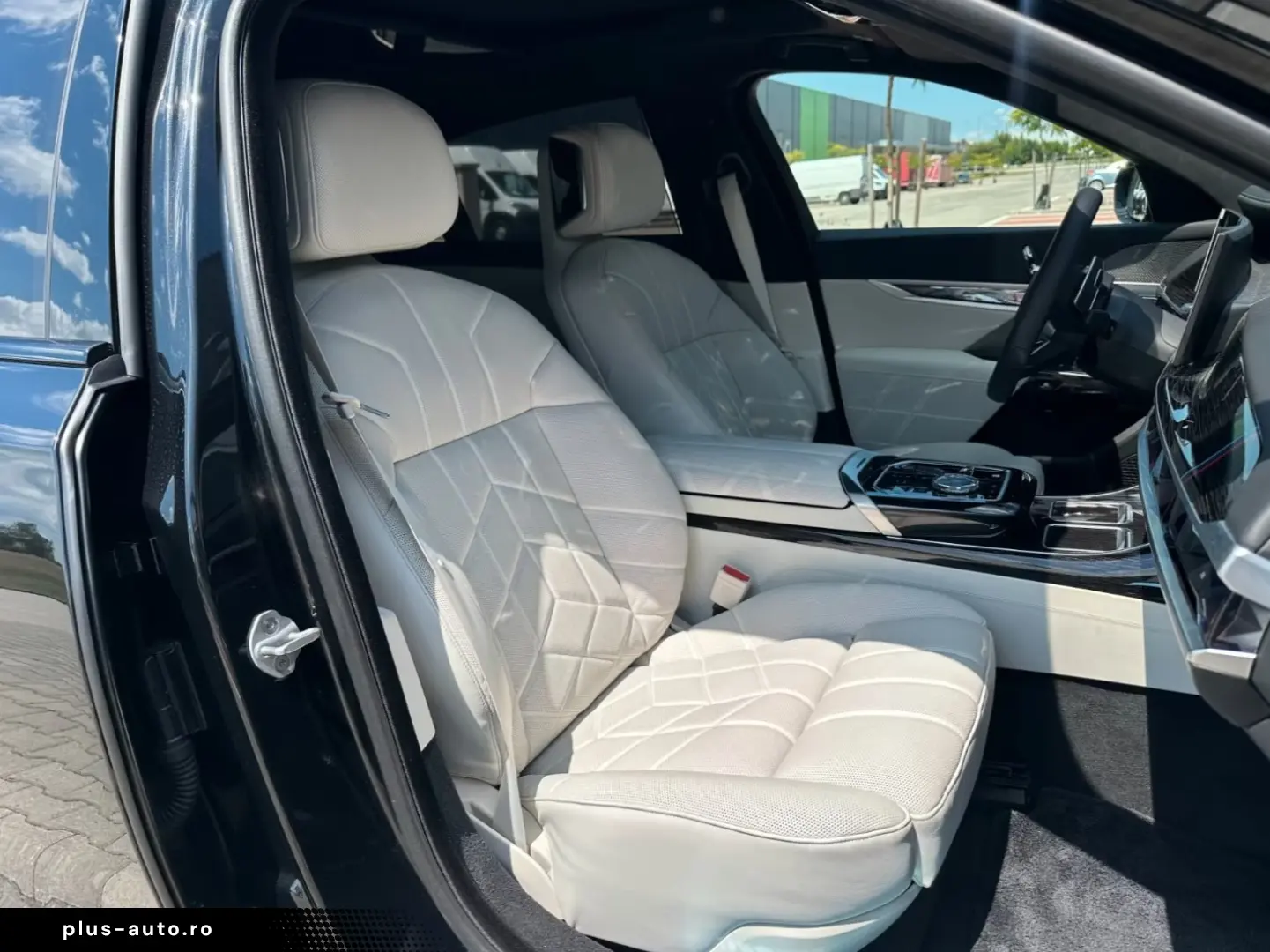 BMW 740 xd M Sport TV