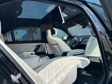 BMW 740 xd M Sport TV