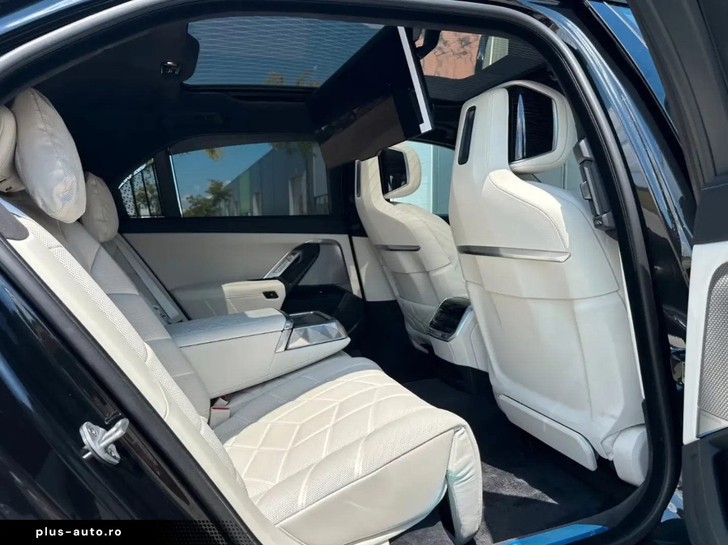 BMW 740 xd M Sport TV