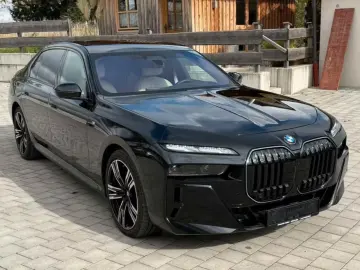 BMW 740 xd M Sport TV