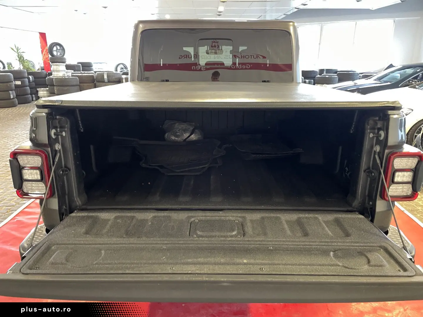 JEEP Gladiator Overland 4WD