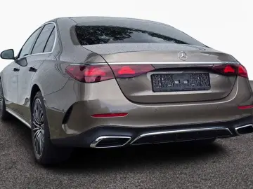 Mercedes-Benz E 200 d AMG PANO 20  Burm 4D