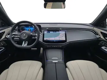 Mercedes-Benz E 200 d AMG PANO 20  Burm 4D