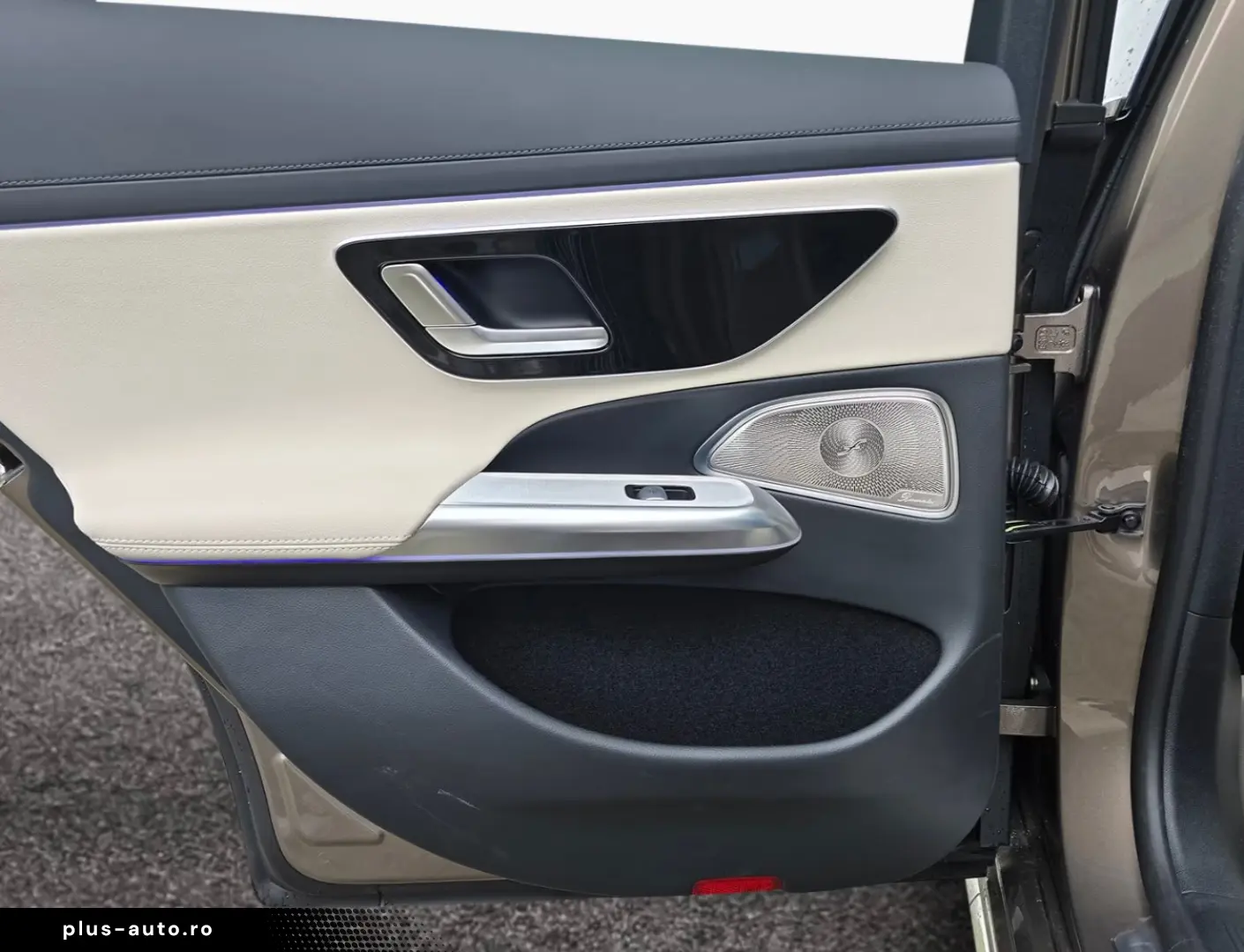 Mercedes-Benz E 200 d AMG PANO 20  Burm 4D