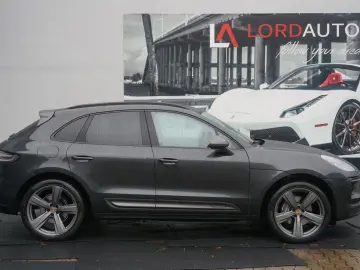 PORSCHE Macan T Porsche Approved bis 03-2027 NP 100 000