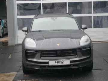 PORSCHE Macan T Porsche Approved bis 03-2027 NP 100 000