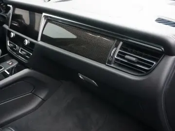 PORSCHE Macan T Porsche Approved bis 03-2027 NP 100 000