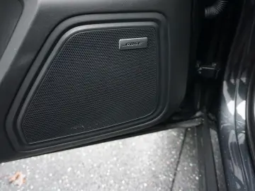 PORSCHE Macan T Porsche Approved bis 03-2027 NP 100 000