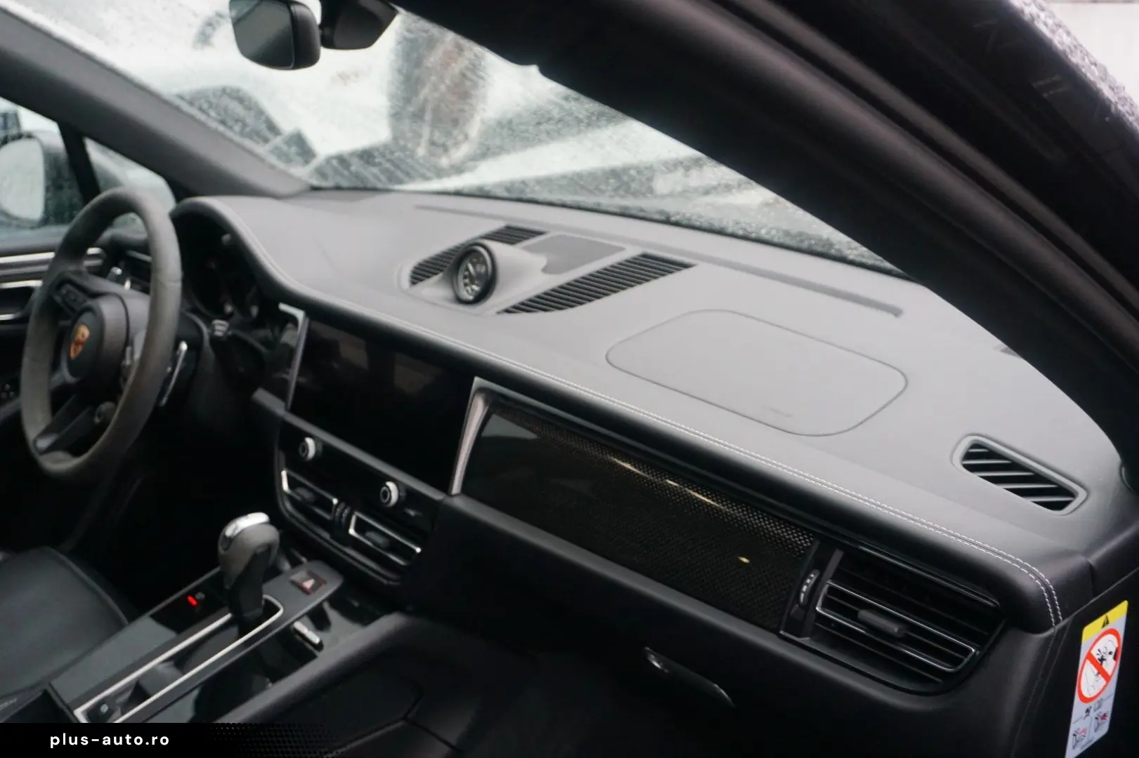 PORSCHE Macan T Porsche Approved bis 03-2027 NP 100 000