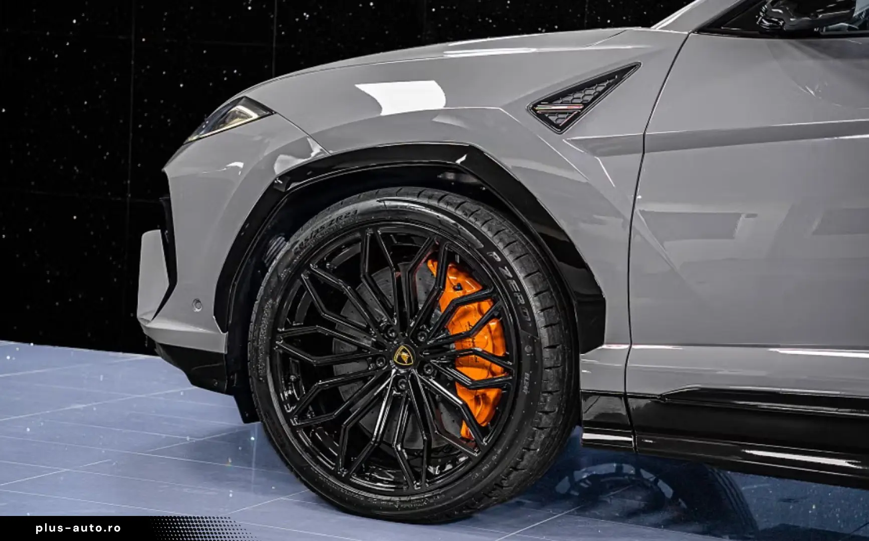 Lamborghini Urus SE Akrapovic Grigio China B&O Ceramic