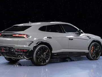 Lamborghini Urus SE Akrapovic Grigio China B&O Ceramic