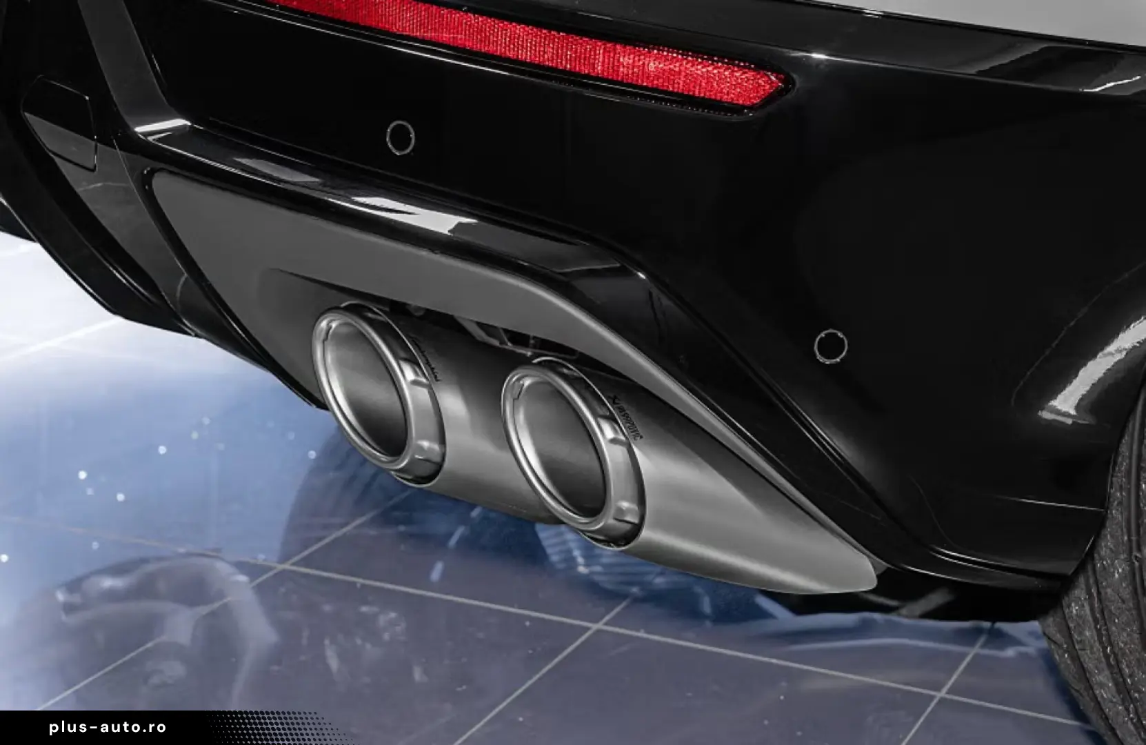 Lamborghini Urus SE Akrapovic Grigio China B&O Ceramic