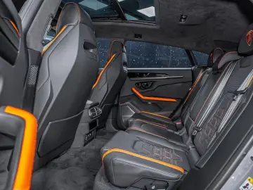 Lamborghini Urus SE Akrapovic Grigio China B&O Ceramic