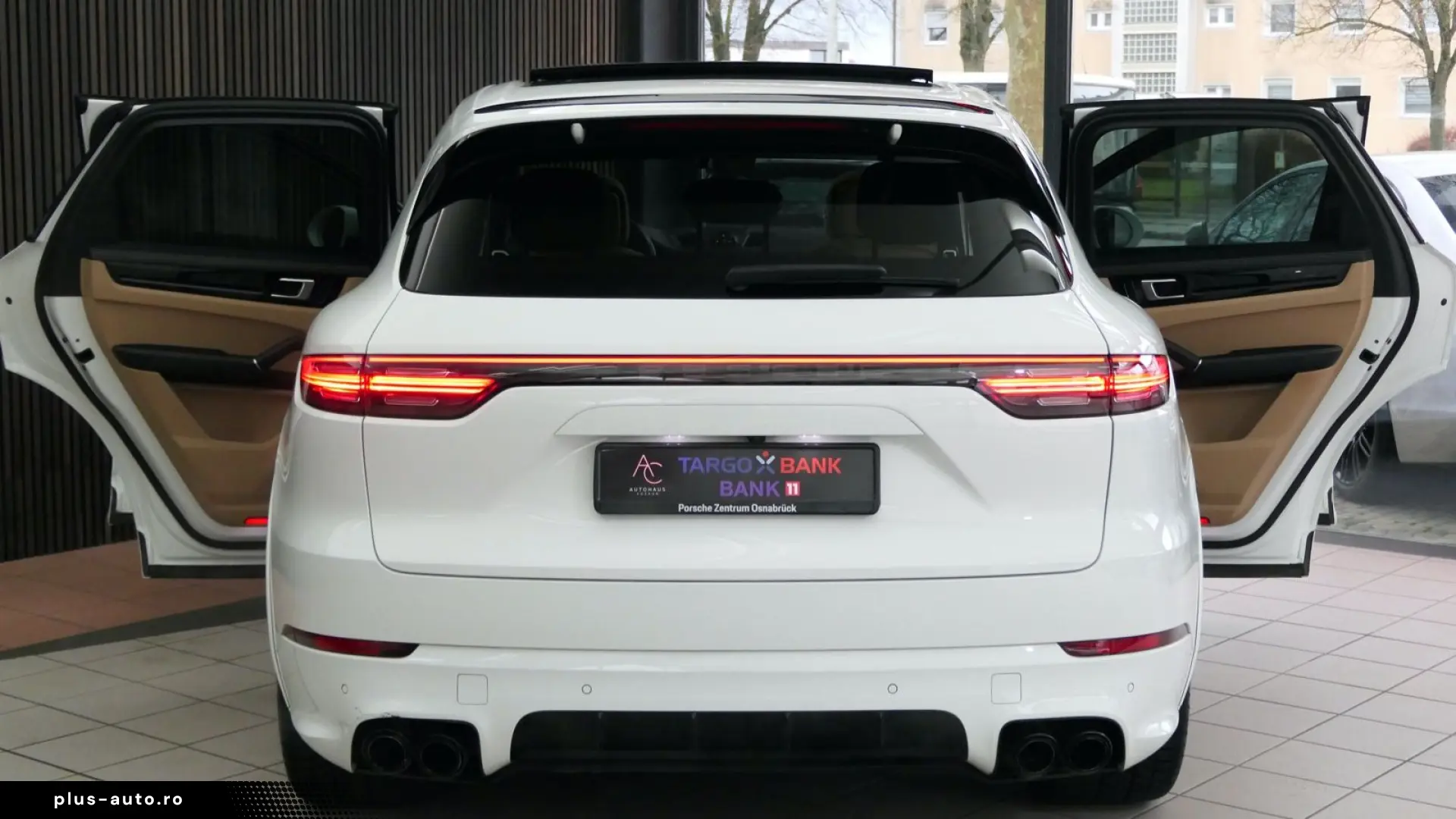 PORSCHE Cayenne Platinum Edition