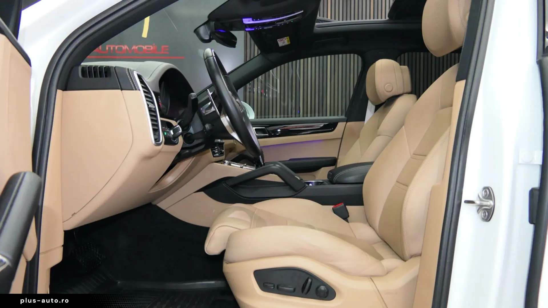 PORSCHE Cayenne Platinum Edition