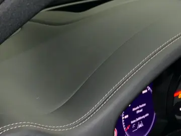 PORSCHE Cayenne Platinum Edition