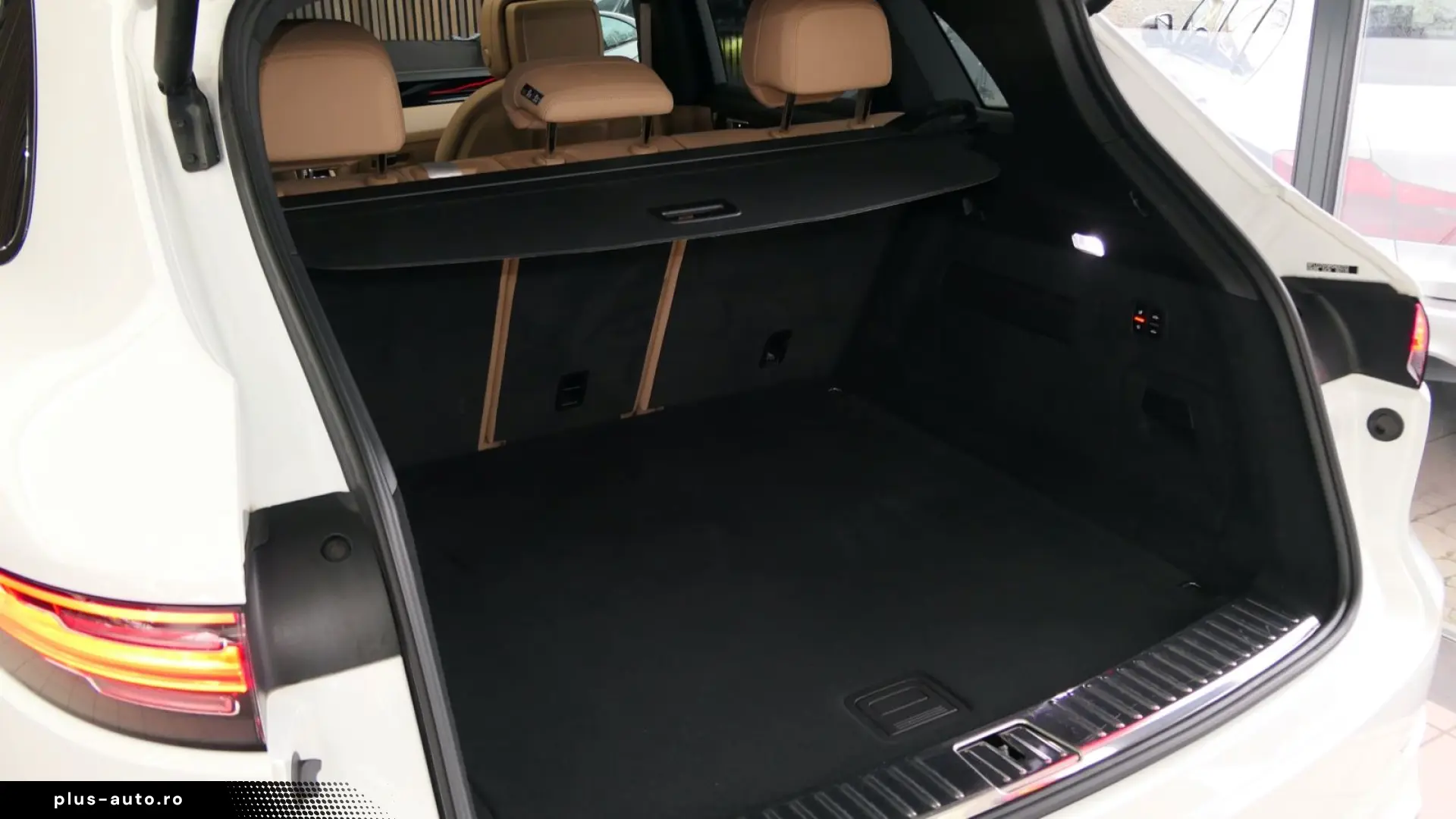 PORSCHE Cayenne Platinum Edition