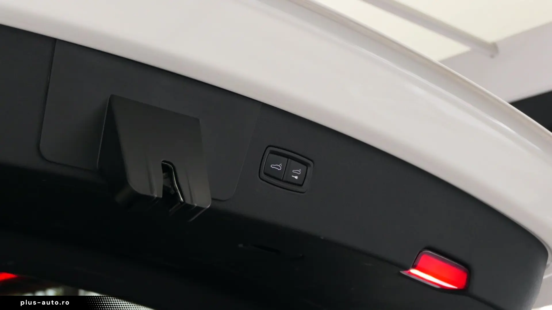 PORSCHE Cayenne Platinum Edition