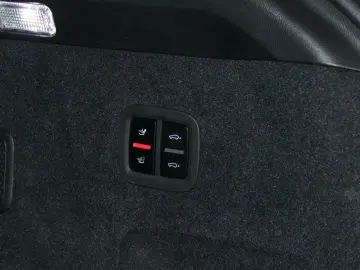 PORSCHE Cayenne Platinum Edition