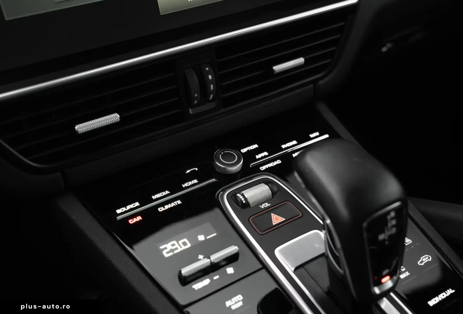 PORSCHE Cayenne Platinum Edition