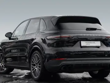 PORSCHE Cayenne Platinum Edition