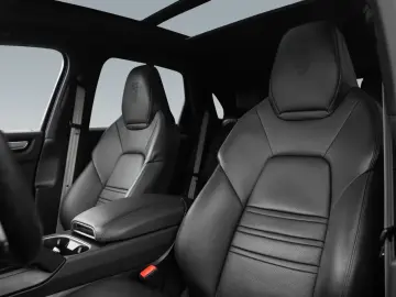 PORSCHE Cayenne Platinum Edition