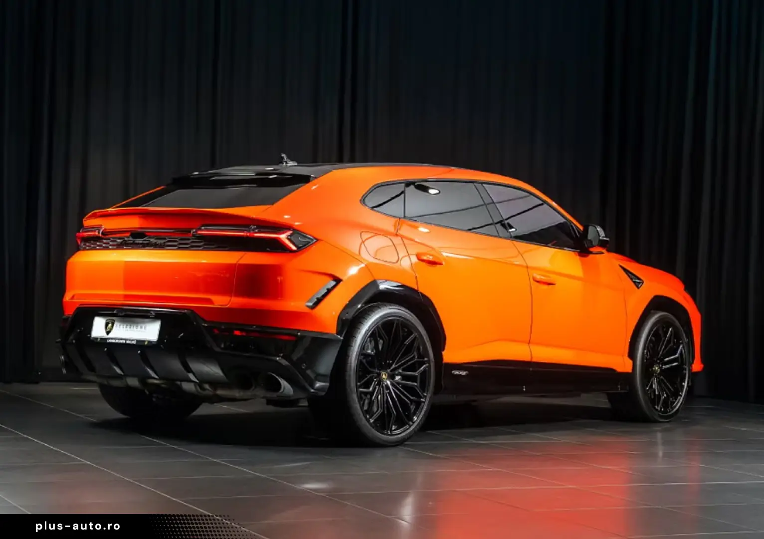 Lamborghini Urus SE  Full Carbon