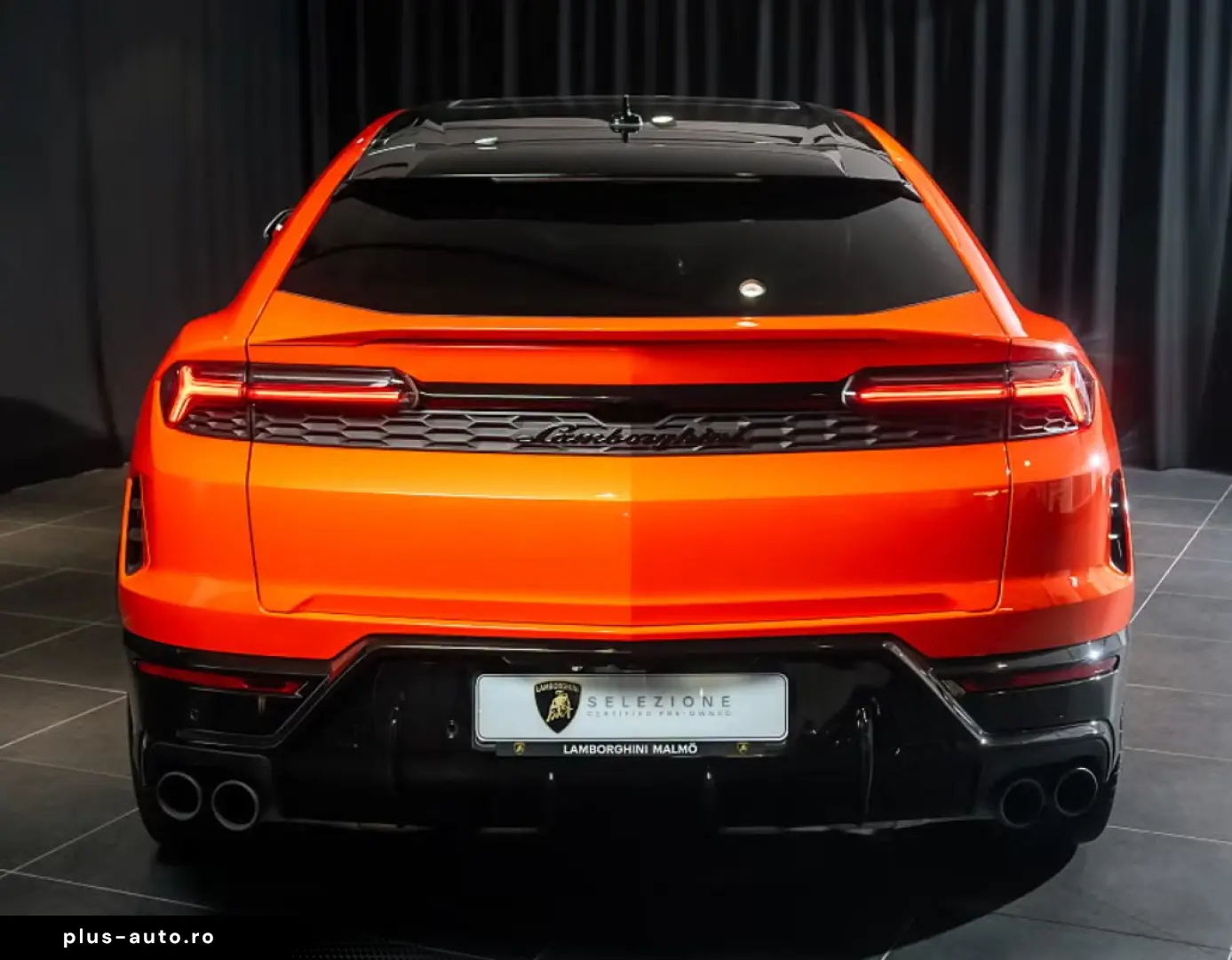 Lamborghini Urus SE  Full Carbon