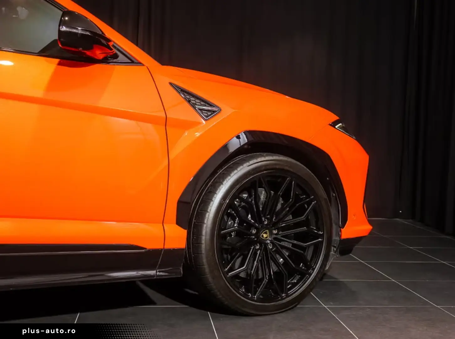 Lamborghini Urus SE  Full Carbon