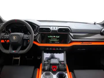 Lamborghini Urus SE  Full Carbon