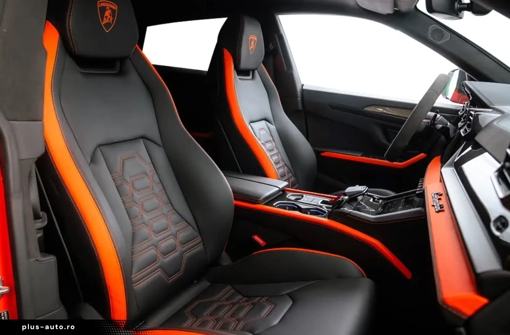 Lamborghini Urus SE  Full Carbon