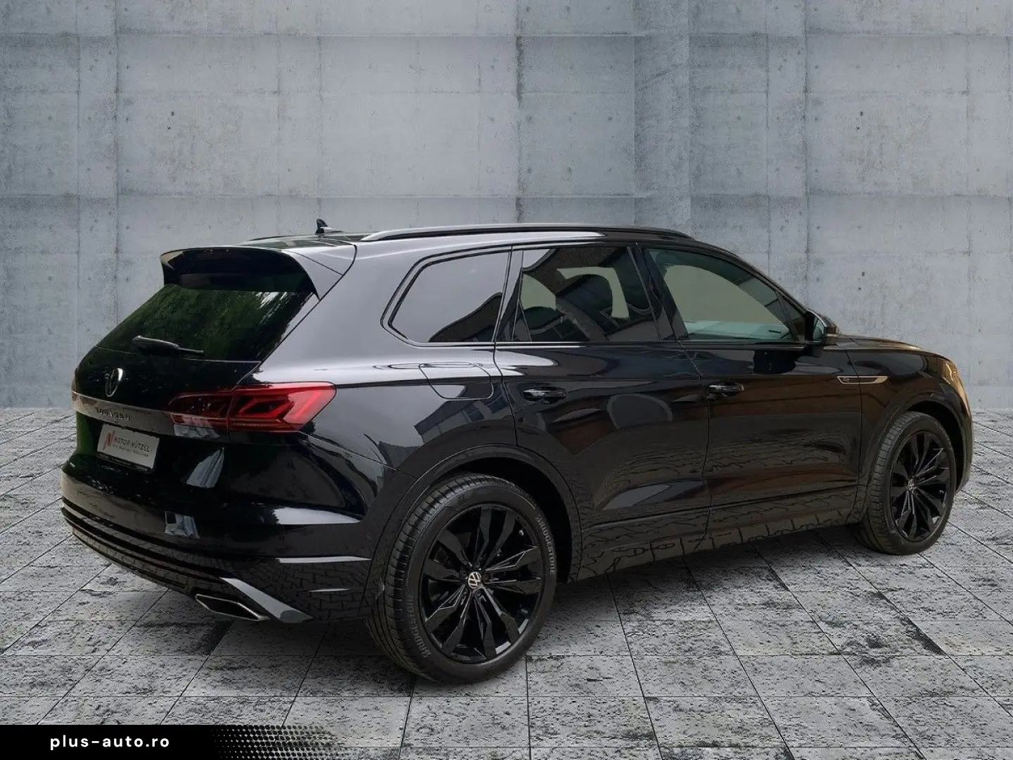 VW Touareg 3.0 TDI 4M R-LINE MATRIX LUFT NAV STDHZG