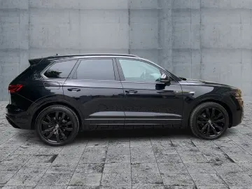 VW Touareg 3.0 TDI 4M R-LINE MATRIX LUFT NAV STDHZG