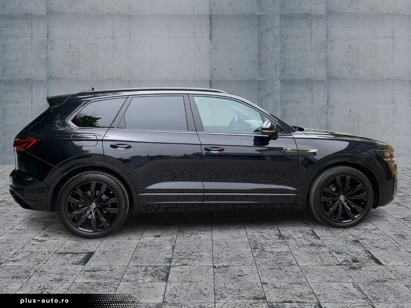 VW Touareg 3.0 TDI 4M R-LINE MATRIX LUFT NAV STDHZG