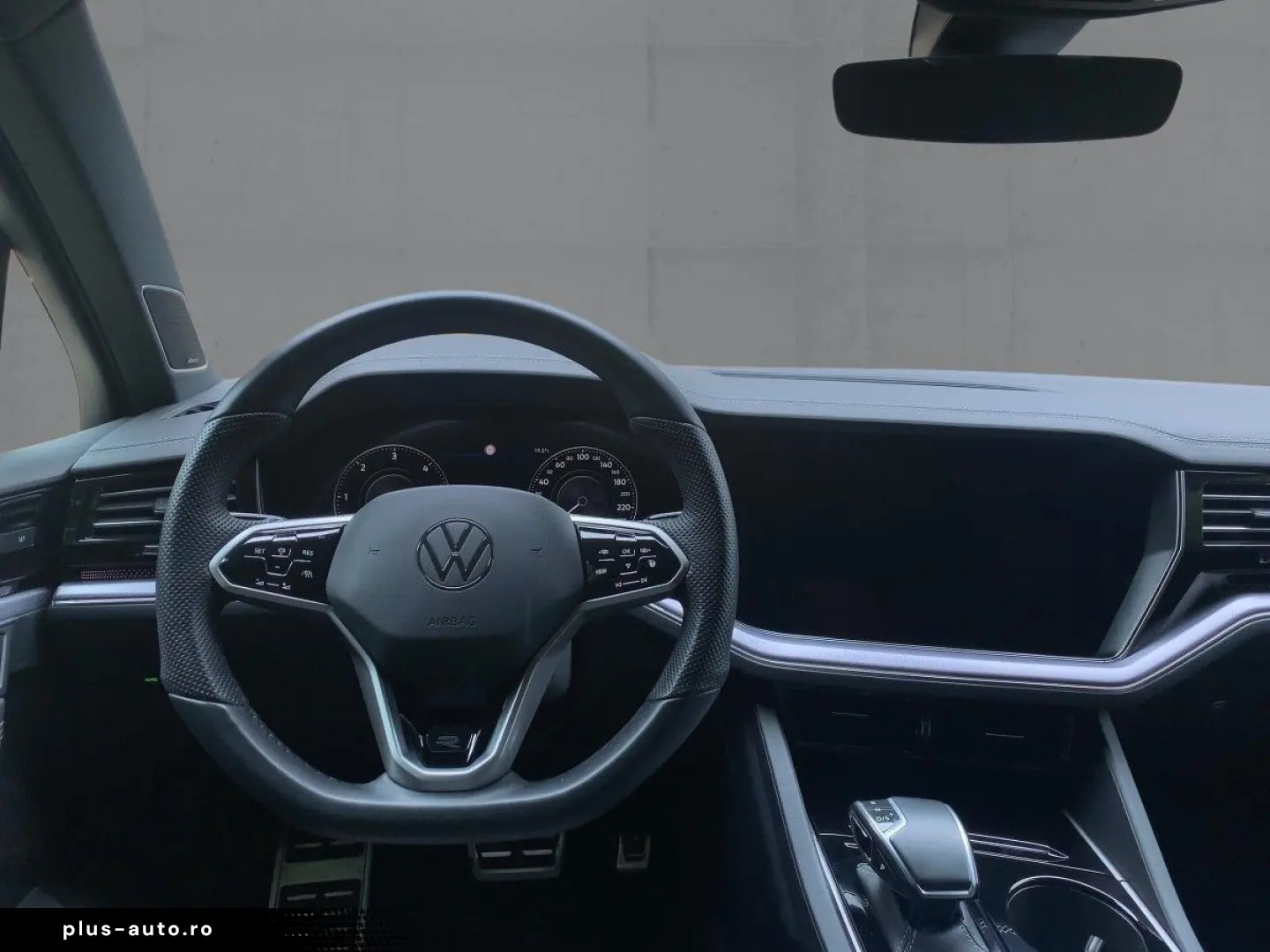 VW Touareg 3.0 TDI 4M R-LINE MATRIX LUFT NAV STDHZG