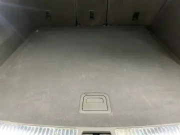 VW Touareg 3.0 TDI 4M R-LINE MATRIX LUFT NAV STDHZG