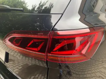 VW Touareg 3.0 TDI 4M R-LINE MATRIX LUFT NAV STDHZG