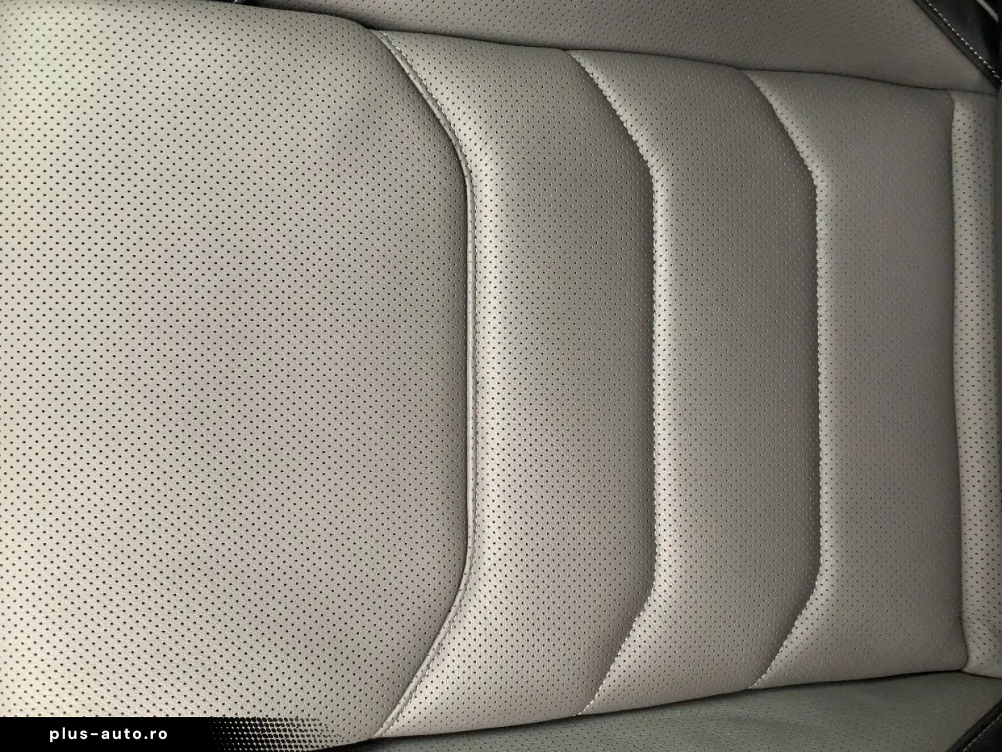 VW Touareg 3.0 TDI 4M R-LINE MATRIX LUFT NAV STDHZG