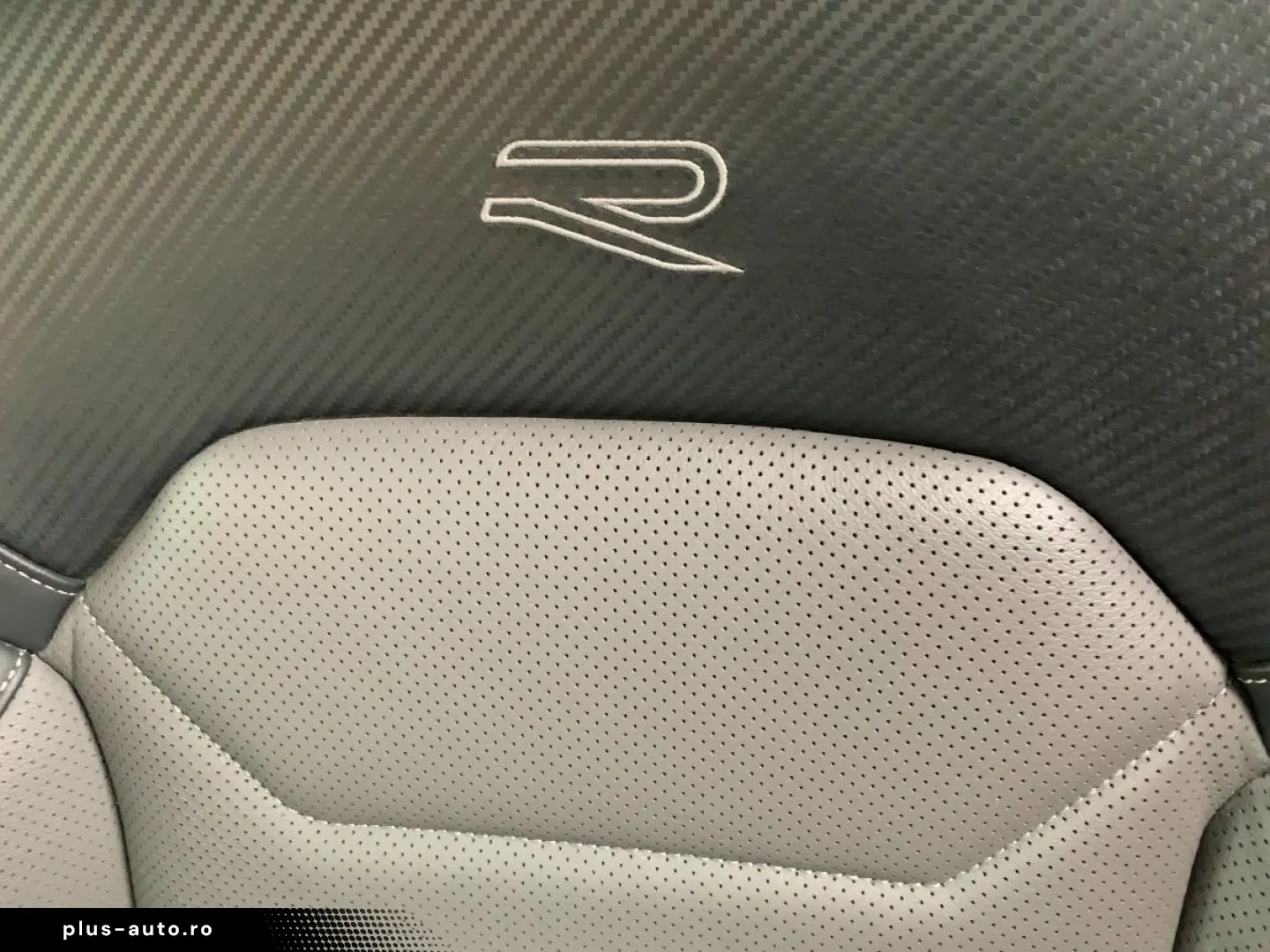 VW Touareg 3.0 TDI 4M R-LINE MATRIX LUFT NAV STDHZG