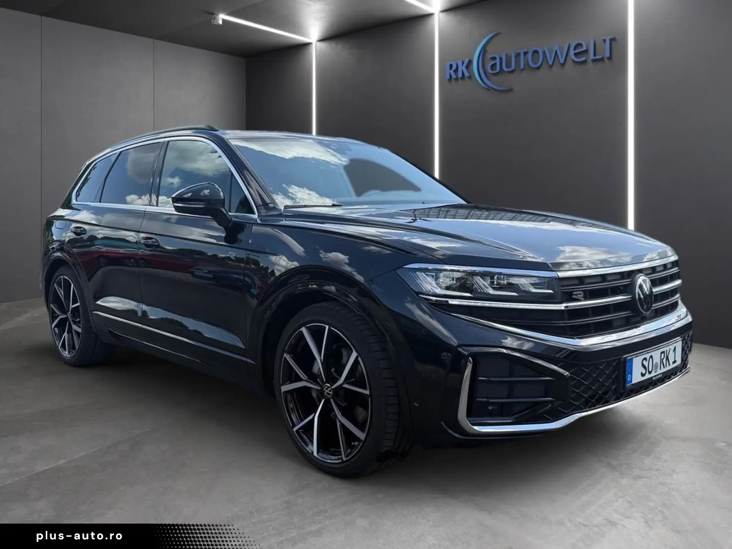VW Touareg R-Line 3.0 V6 TDI 4motion StandHZG AHK-e
